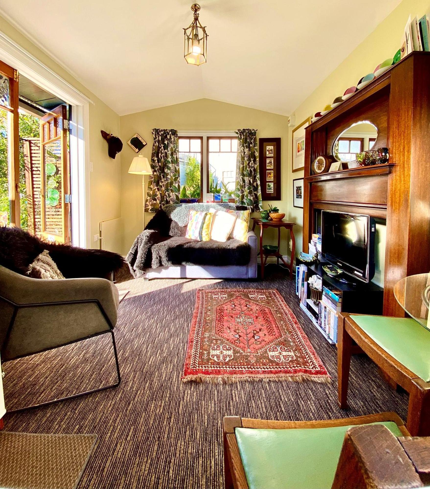 Ah House City B&B Nelson Extérieur photo